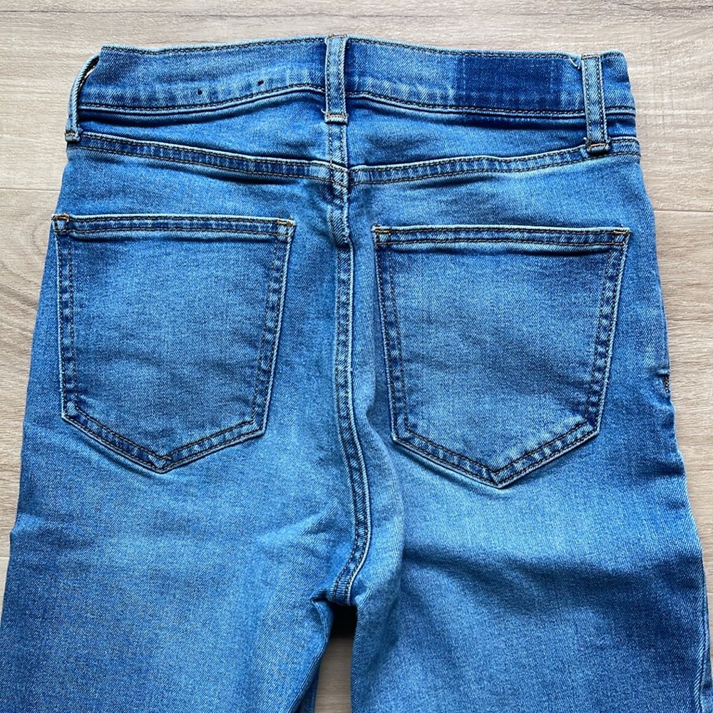 Gap Jeans - Picture 8 of 9